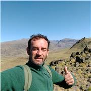 Licenciado en Comunicación Social (Fac. periodismo y Comunicación -UNLP-)